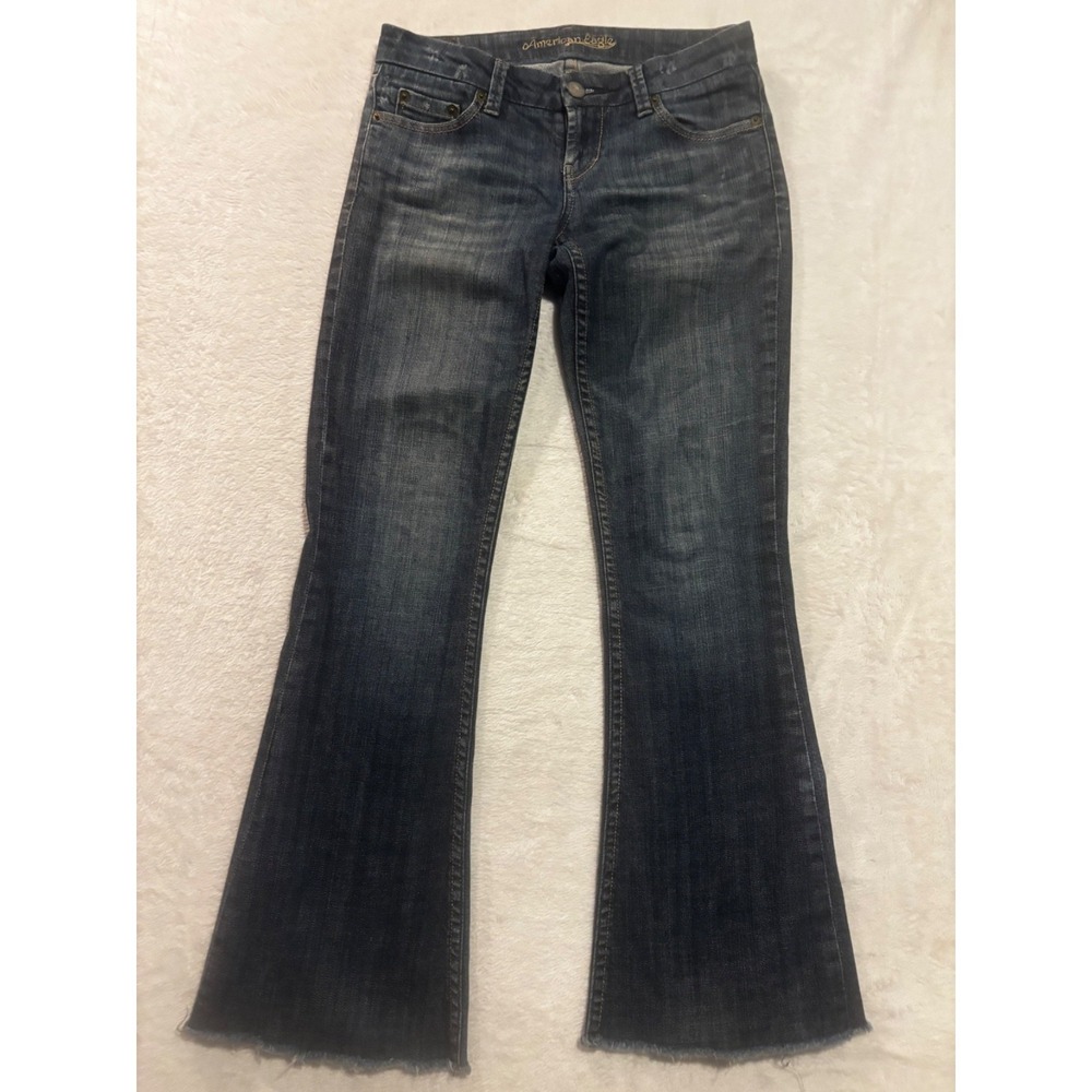 American Eagle Women's 2 Y2K Flare Jeans Medium Wash‎ 90s Raw Hem Boho Vintage